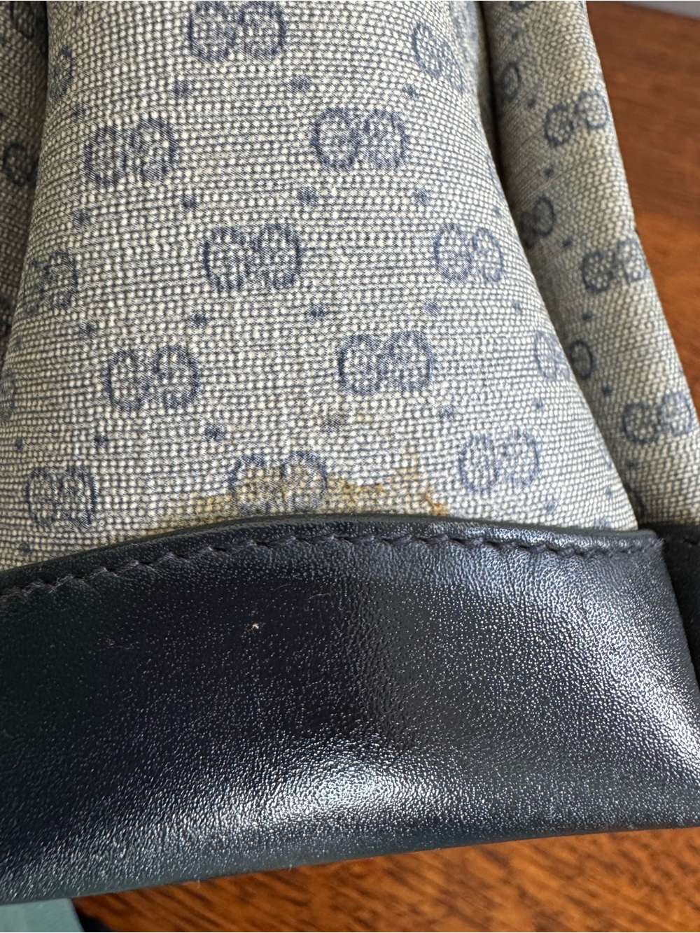 Gucci Vintage Micro GG Monogram Messenger Shoulder/Crossbody Bag with COA - Picture 13 of 14